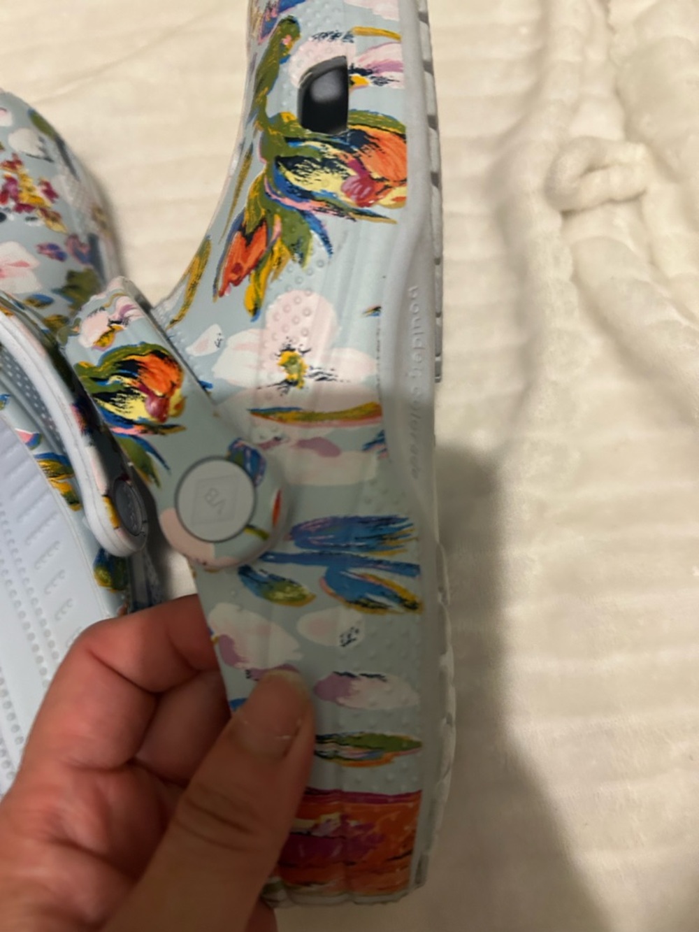 Kids Vera Bradley x Crocs Blue Floral 6 J - Picture 8 of 13